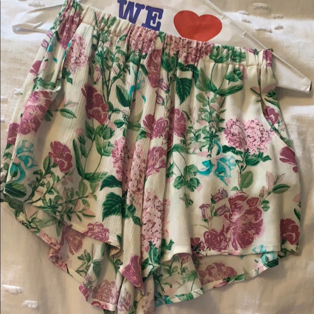 Flower shorts